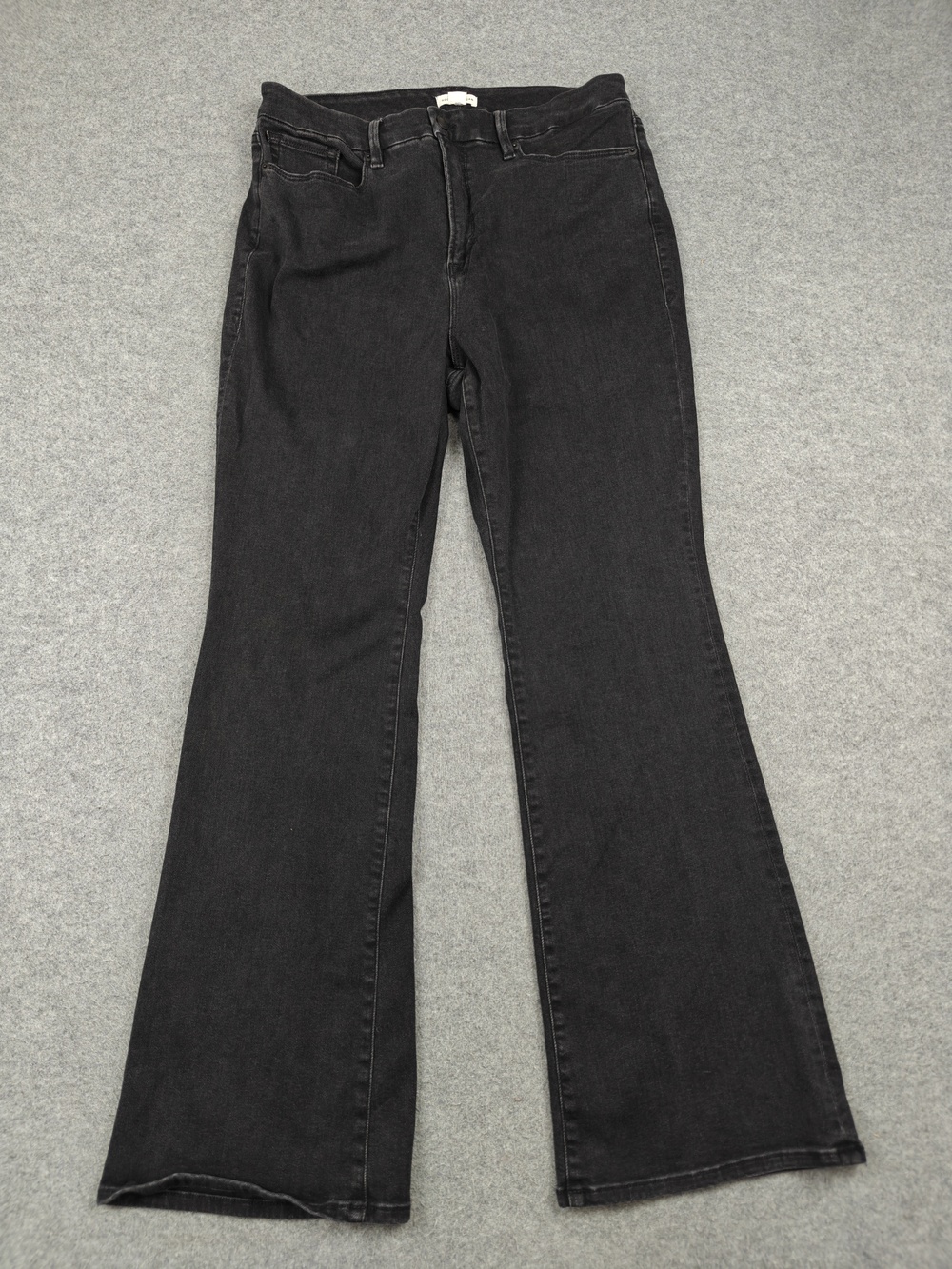 Good American Jeans Womens 16 Black Flared Charcoal Wash Stretch Denim